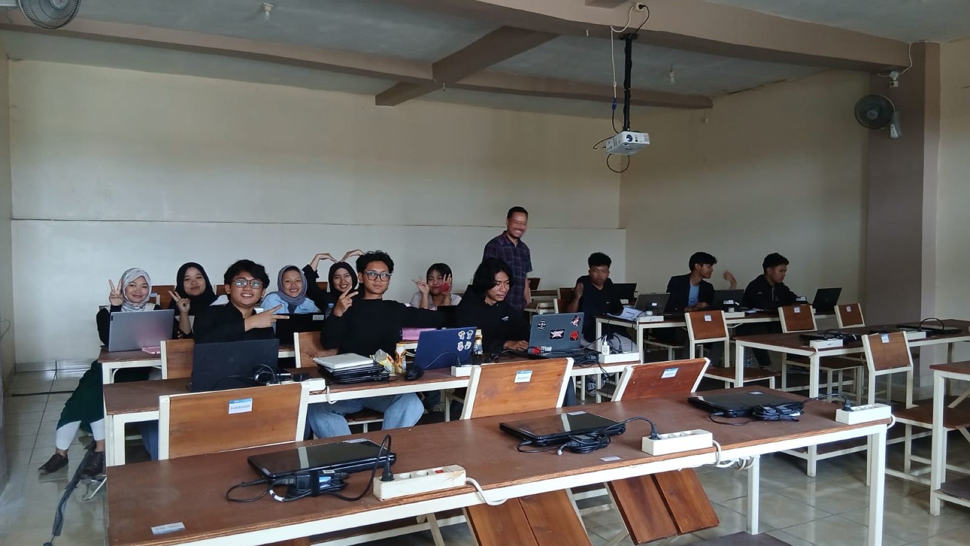 Lab. Komputer